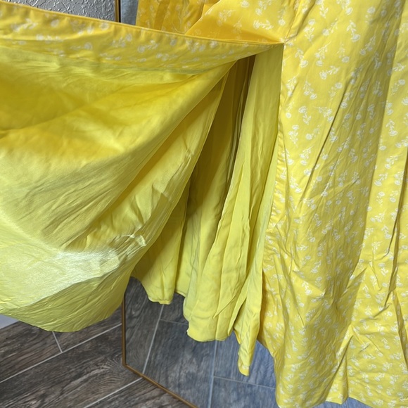 HOUSE OF CB 'Tallulah' Yellow Floral Puff Sleeve Midi Dress NWOT - Picture 10 of 11